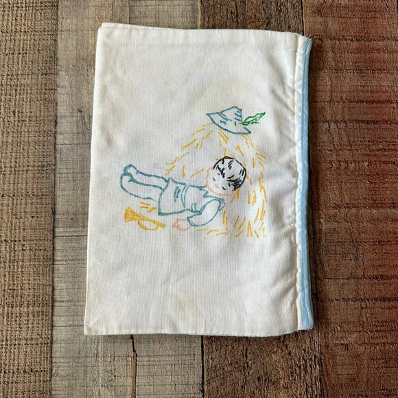 Vintage Hand-Painted Soft Cover Christmas Storybook With Illustrations - Picture 6 of 8